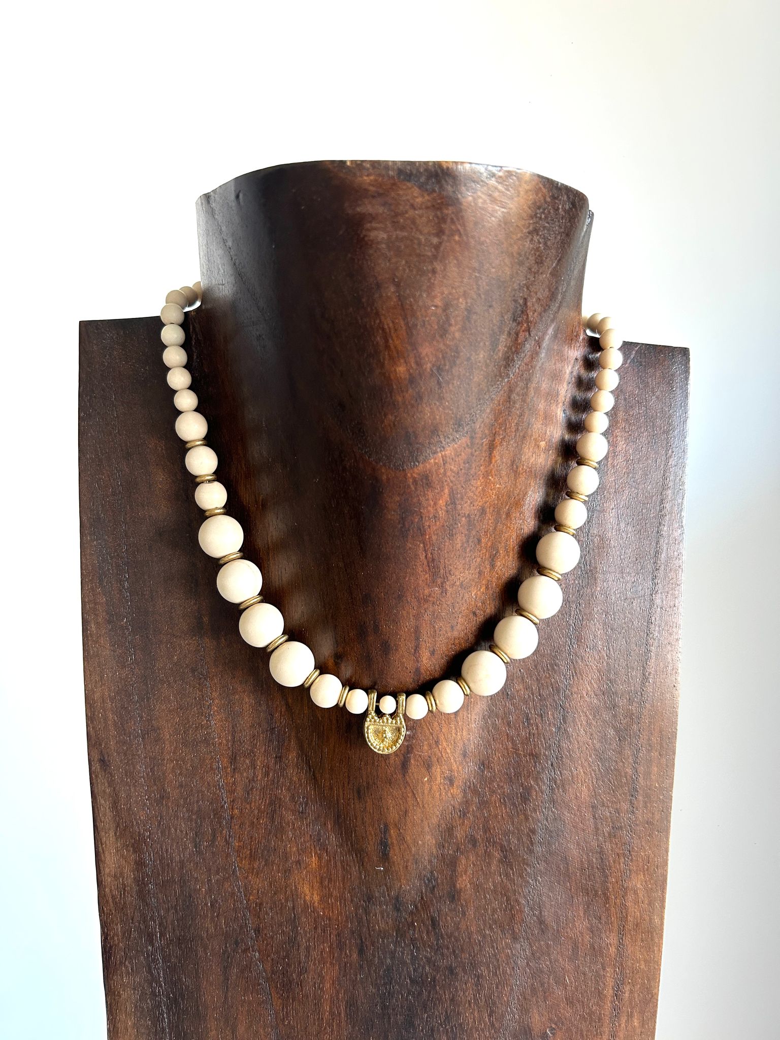 Zoune Bijoux Collier Collier Grelot River stone